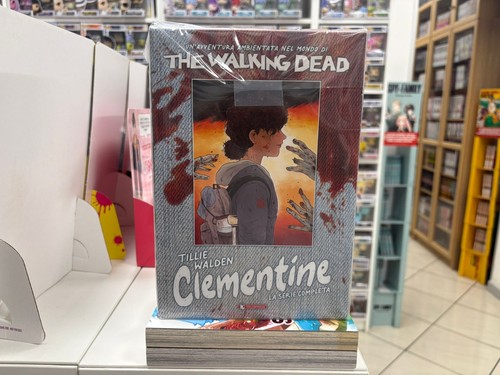 The walking dead clementine - walking,