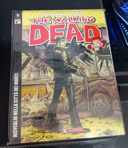 The walking dead - -, prima